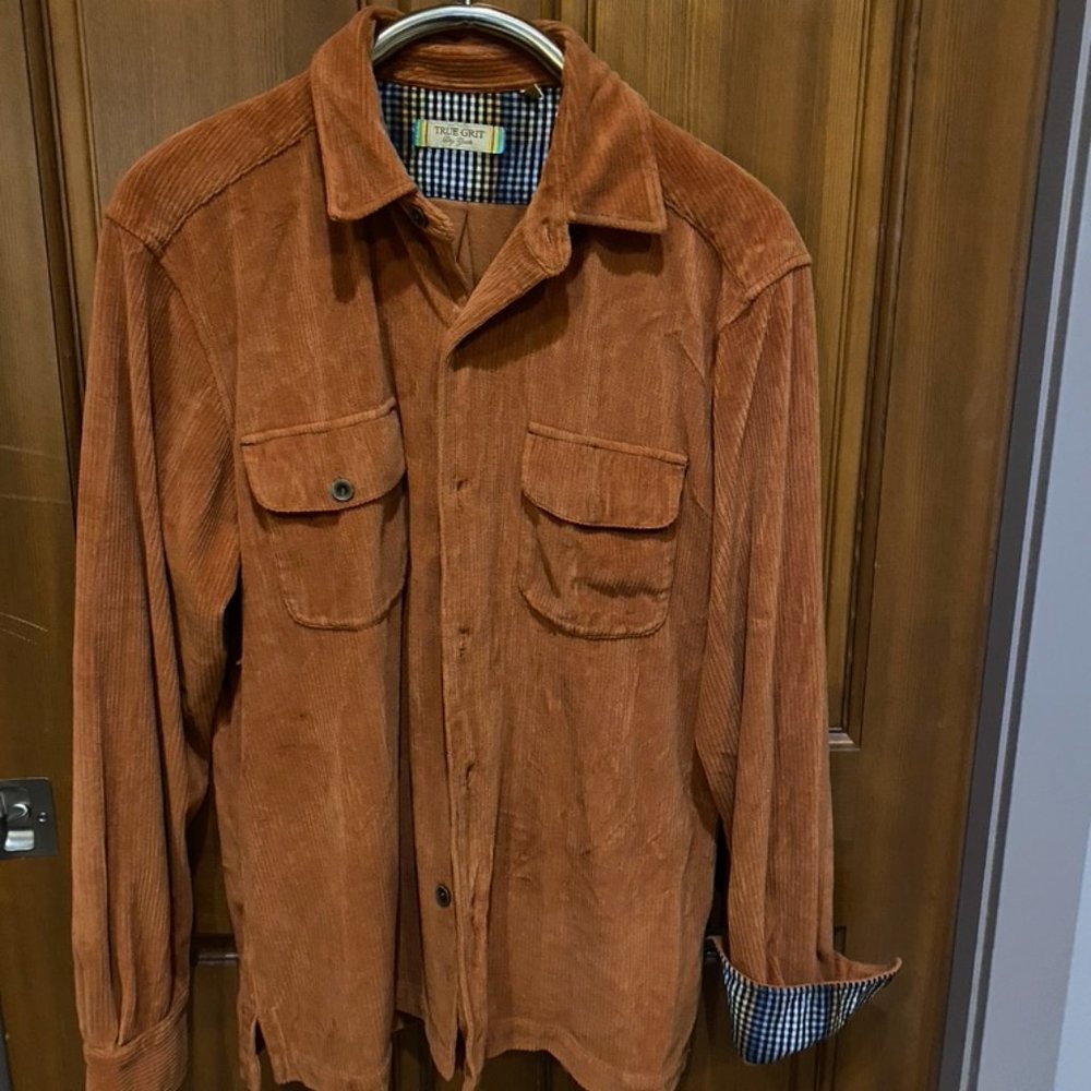 True Grit large orange shirt